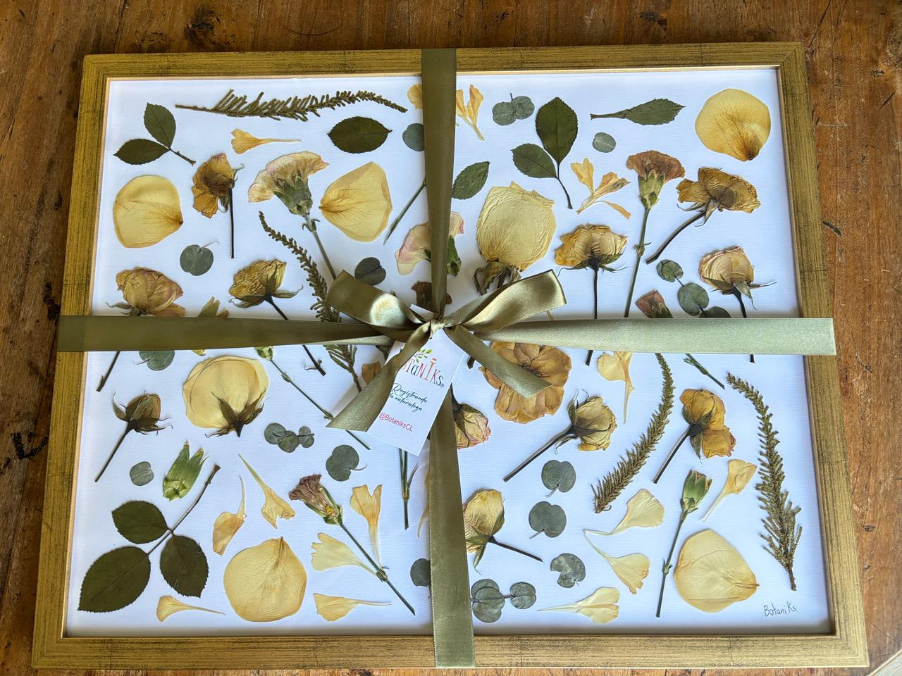 Cuadro Flores Prensadas - RAMO DE NOVIA