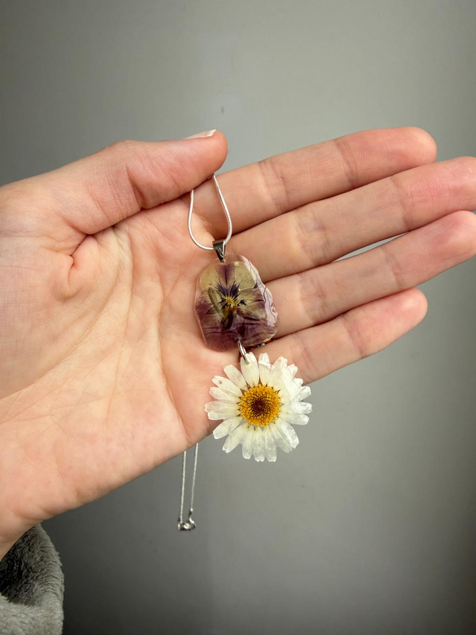 Collar flores prensadas doble