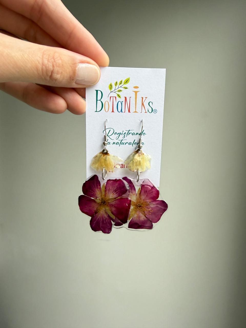 Aros de flores prensadas dobles