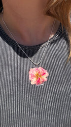 Collar flor prensada I