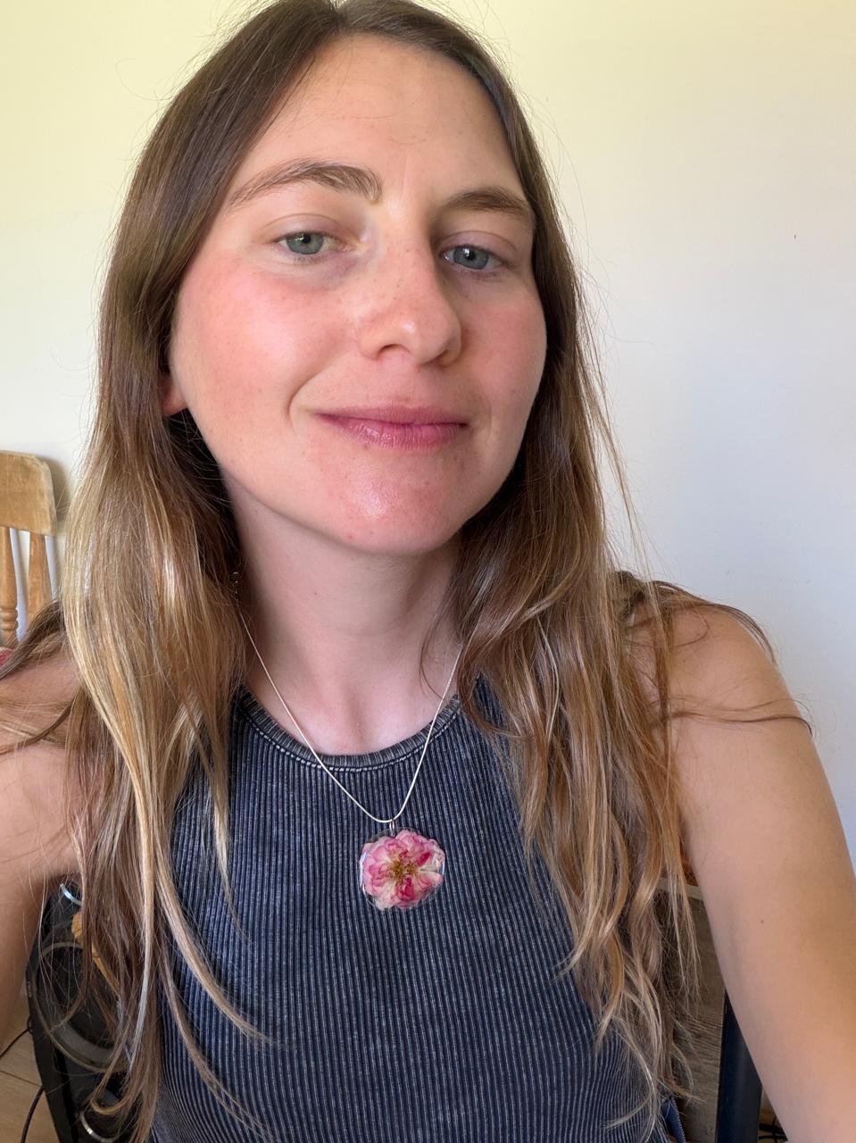 Collar flor prensada I