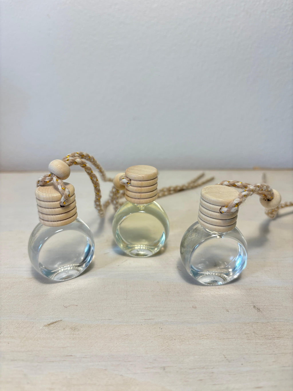 Pack familiar: caja con 3 mini aromatizadores auto - aroma a elección
